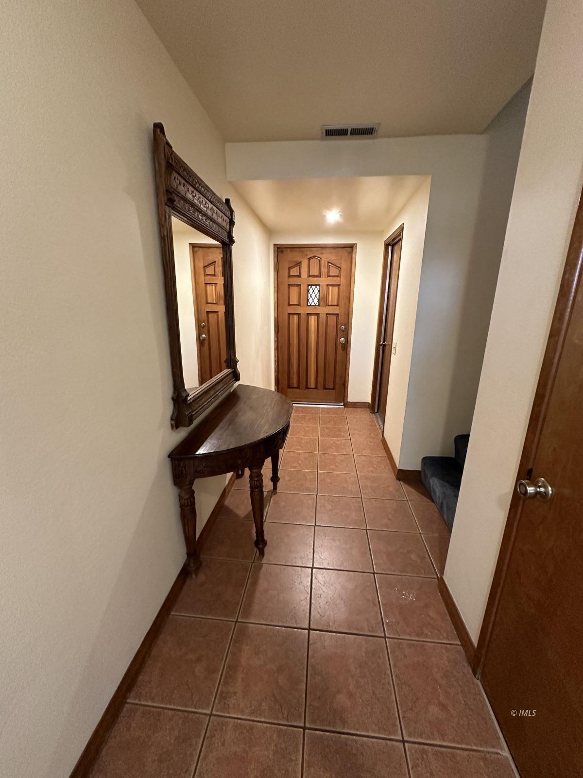 263 East Line Street, Unit F Bishop, CA 93514 - Photo 2 of 13 Entry from inside