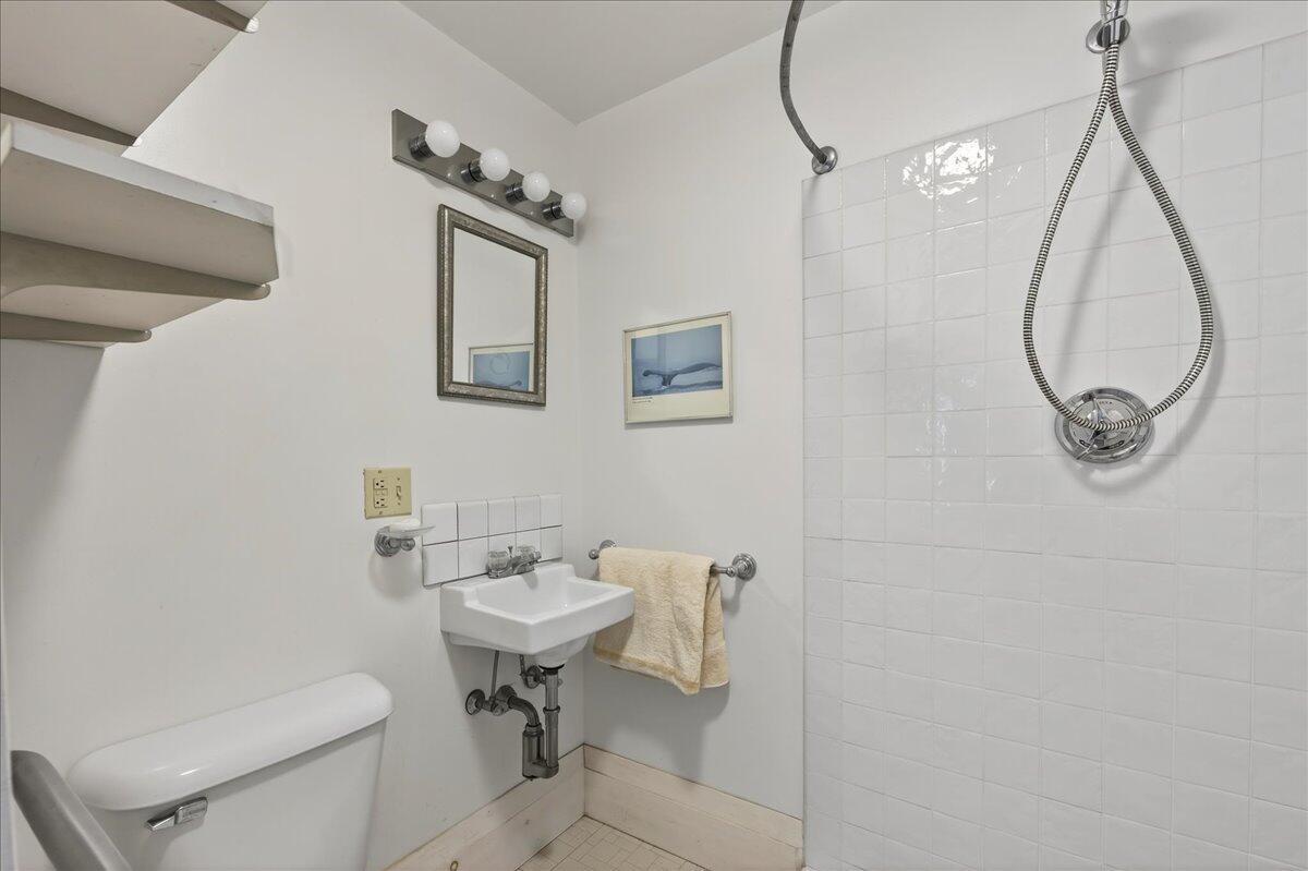 227 High Street Belfast, ME 04915 - Photo 26 of 59 26-227 High St