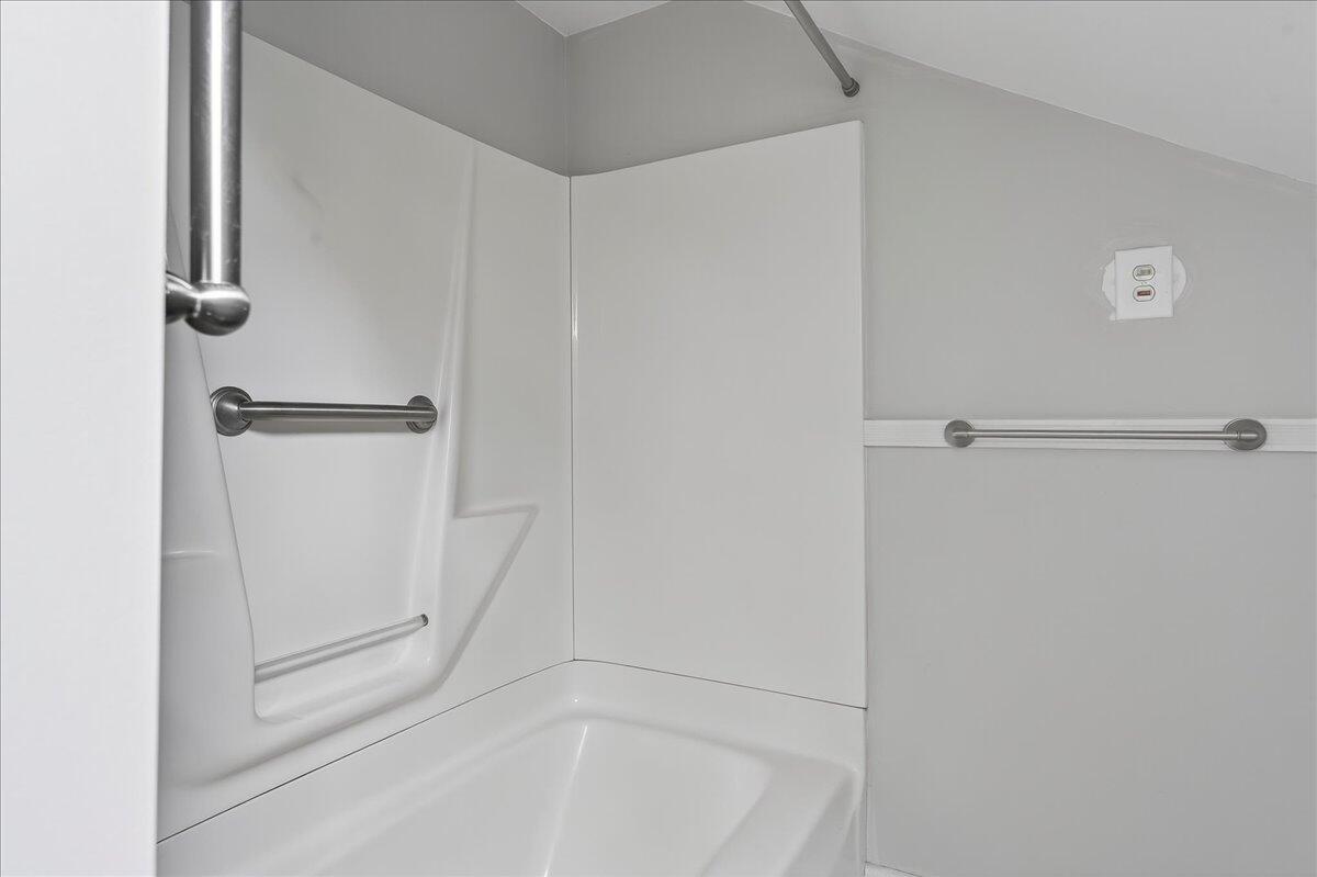 227 High Street Belfast, ME 04915 - Photo 37 of 59 37-227 High St