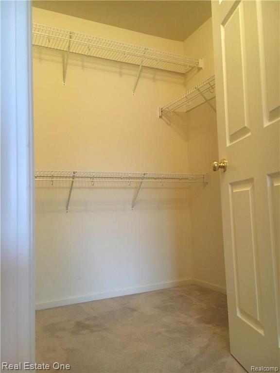5365 Brookemonte Circle, Unit 328 Rochester, MI 48306 - Photo 9 of 12