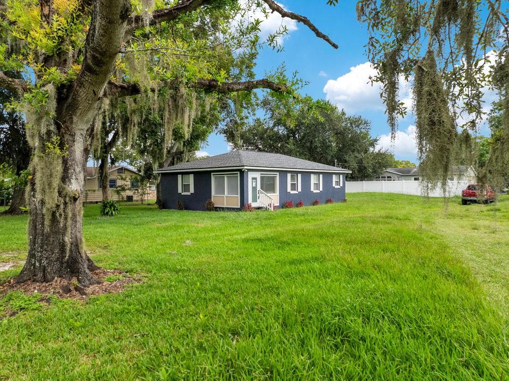 1050 Reynolds Road Lakeland, FL 33801 - Photo 30 of 34 Gallery Image 30