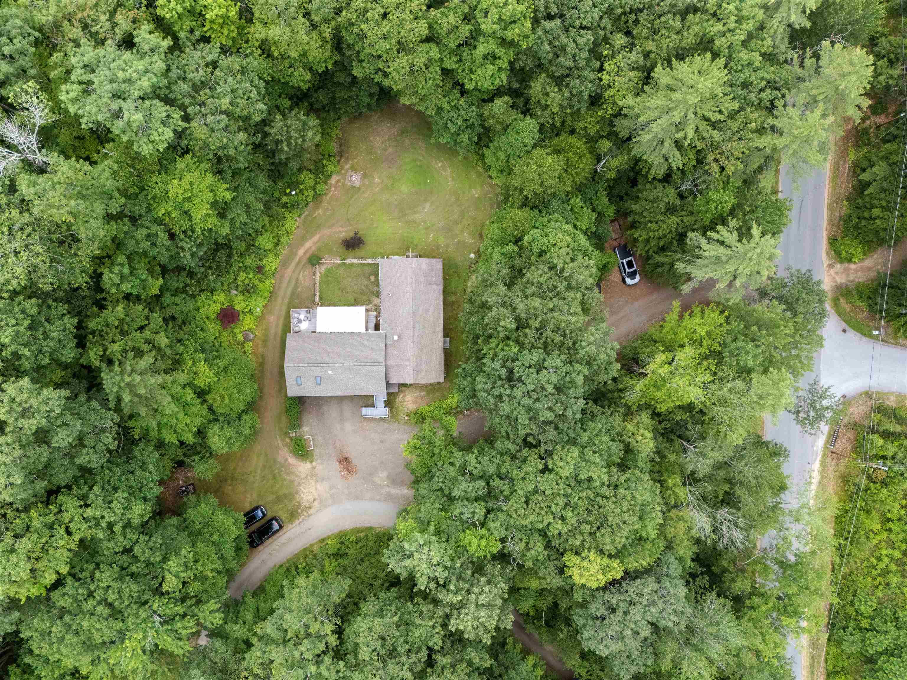 241 Clough Pond Road Loudon, NH 03307 - Photo 5 of 57