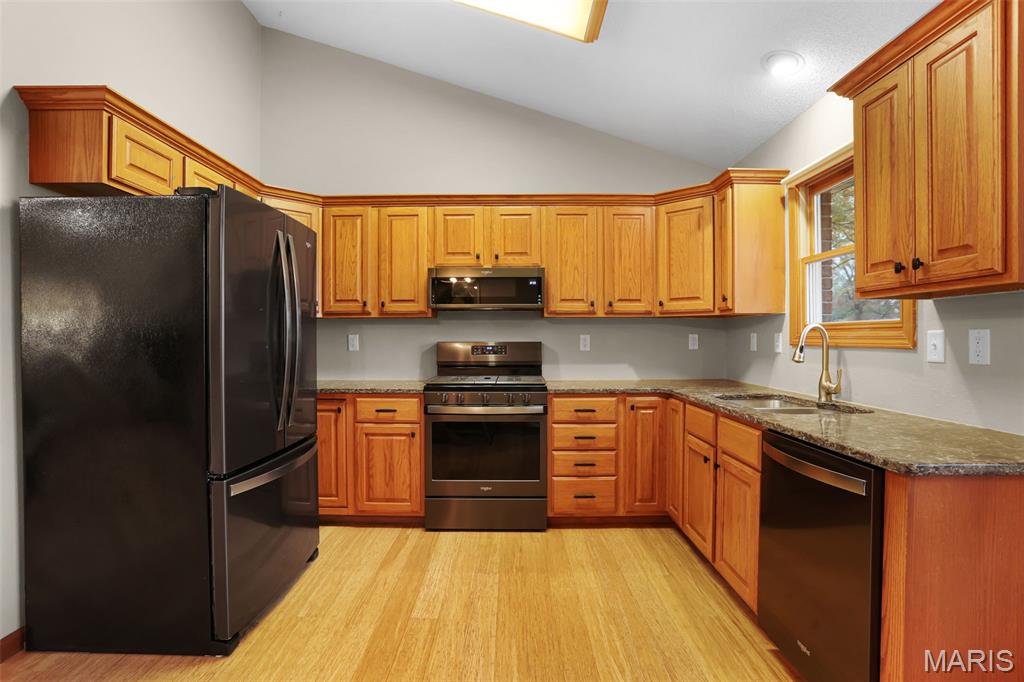 12926 Maple Street Highland, IL 62249 - Photo 10 of 39