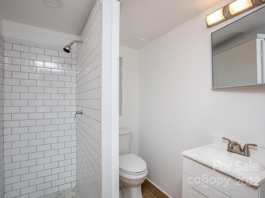 286 Justice Ridge Road Candler, NC 28715 - Photo 27 of 36 Gallery Image 27