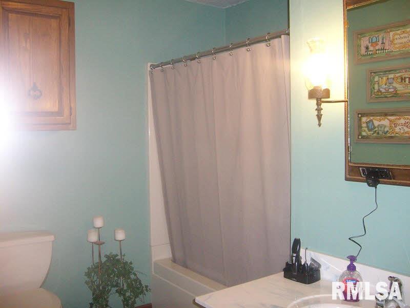 3366 Levee Road Centralia, IL 62801 - Photo 2 of 9
