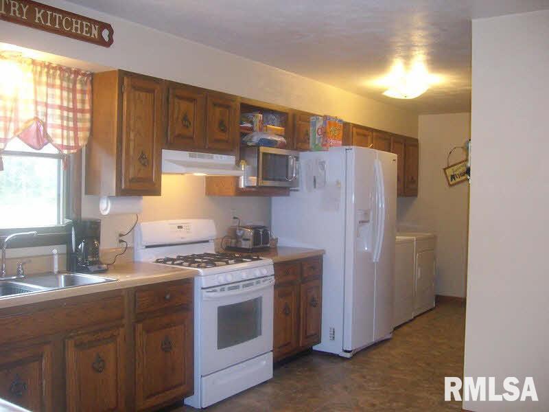 3366 Levee Road Centralia, IL 62801 - Photo 6 of 9