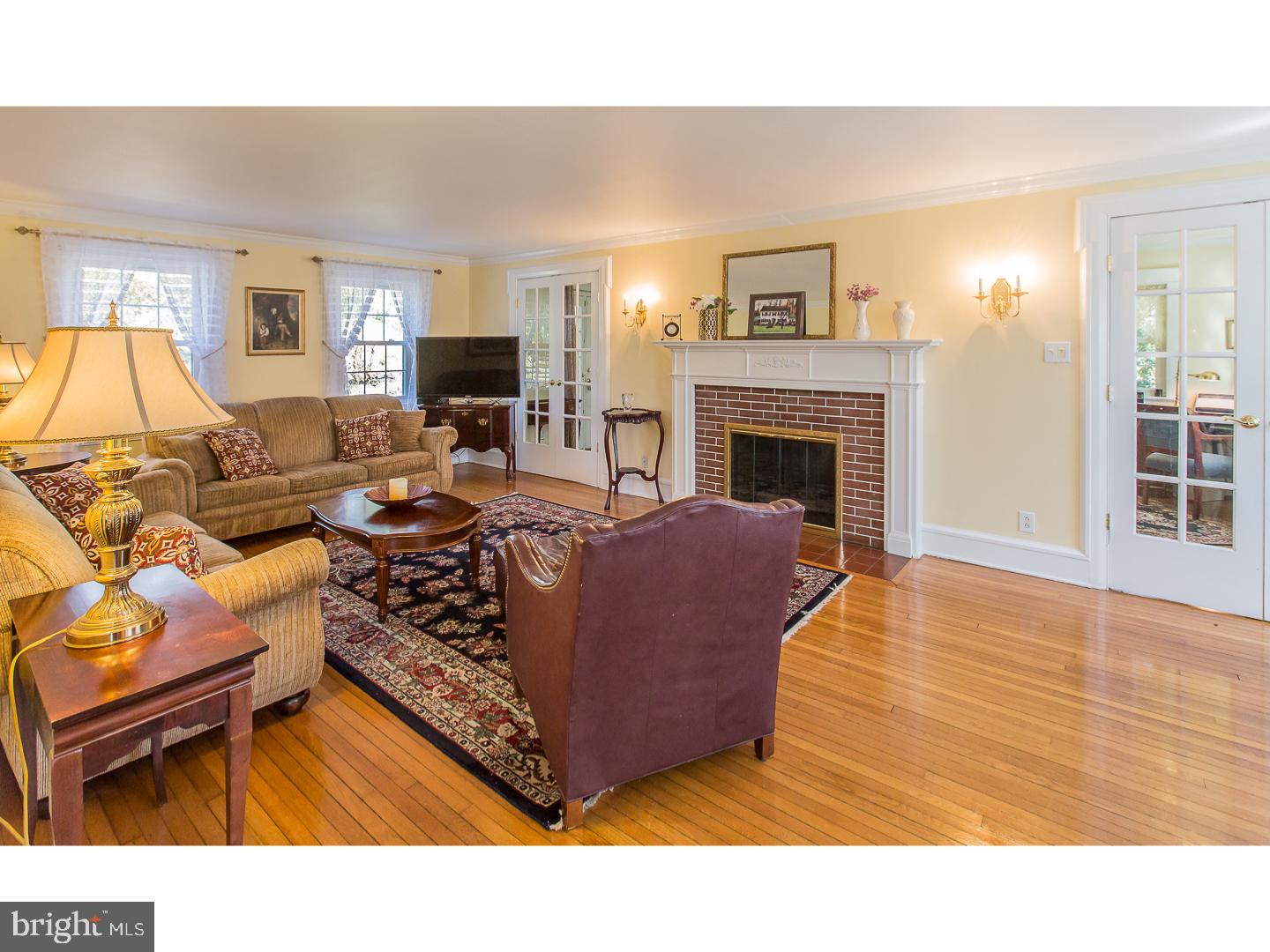 316 Valley Road Havertown, PA 19083 - Photo 3 of 25