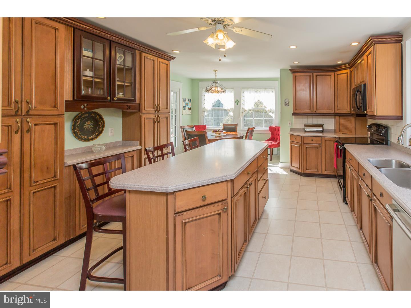 316 Valley Road Havertown, PA 19083 - Photo 6 of 25
