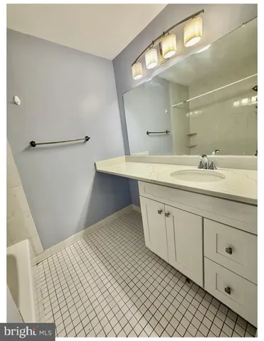 $2,800 | 10 Meadow Grass Court, Gaithersburg, MD 20878