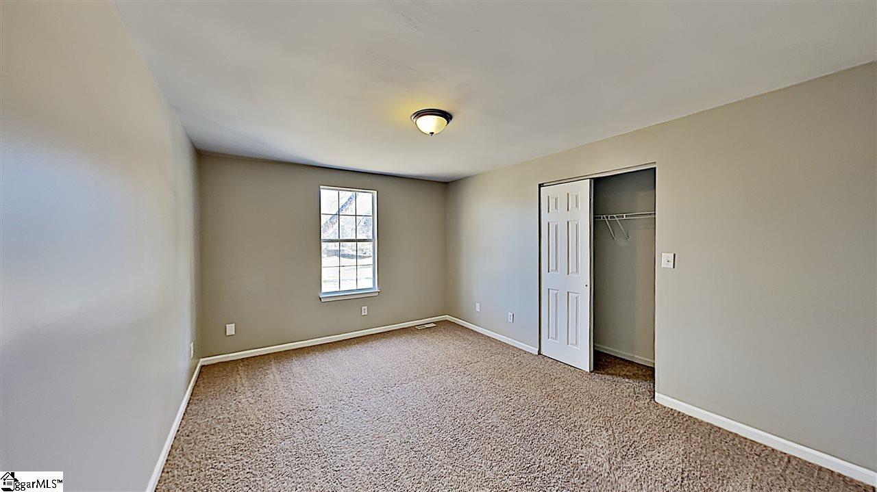 212 State Rd S-42-9771 Greer, SC 29651 - Photo 12 of 15 Gallery Image 12