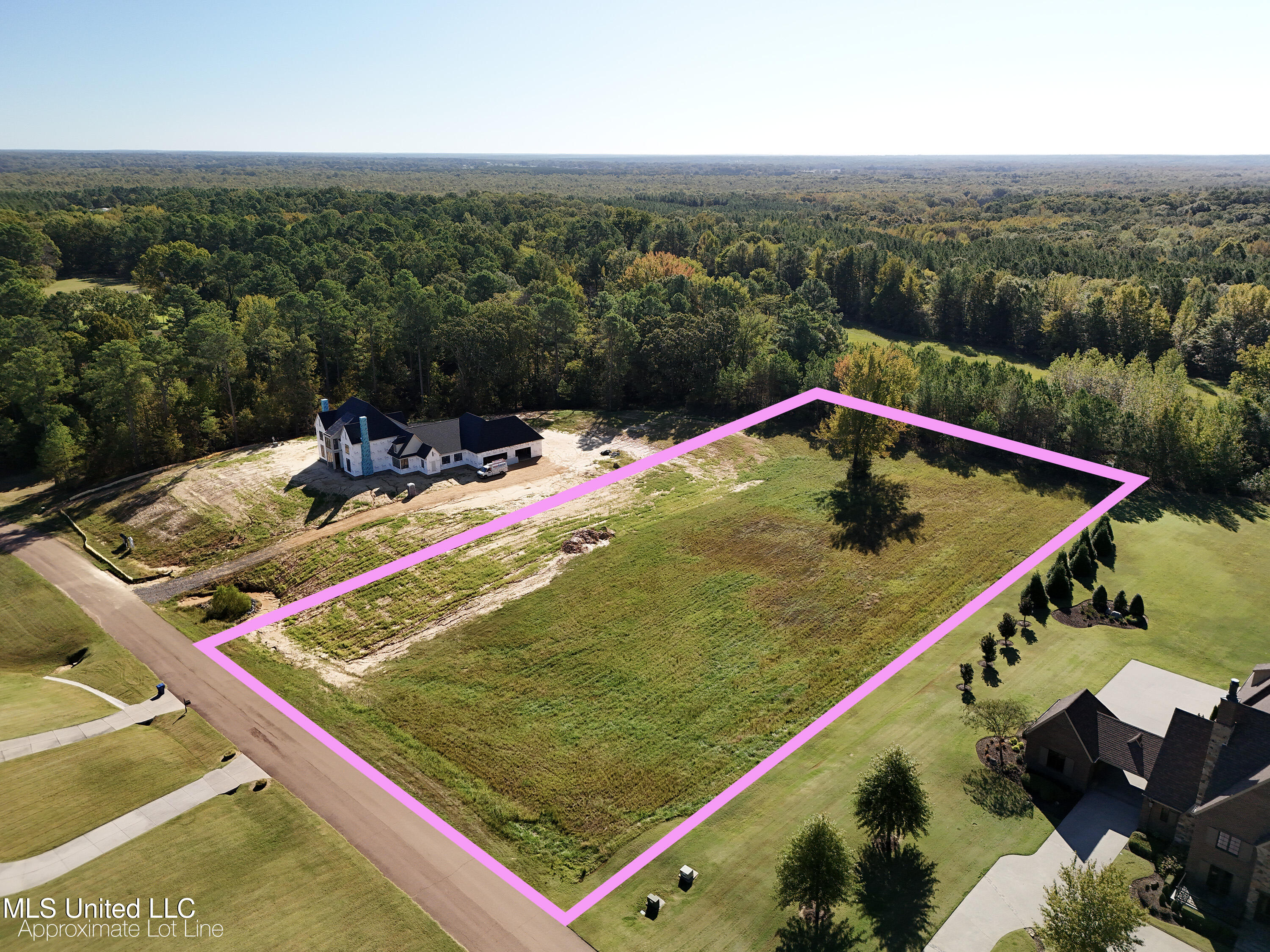 2595 Cyrene Drive Hernando, MS 38632 - Photo 12 of 21 DJI_20251022105515_0072_D