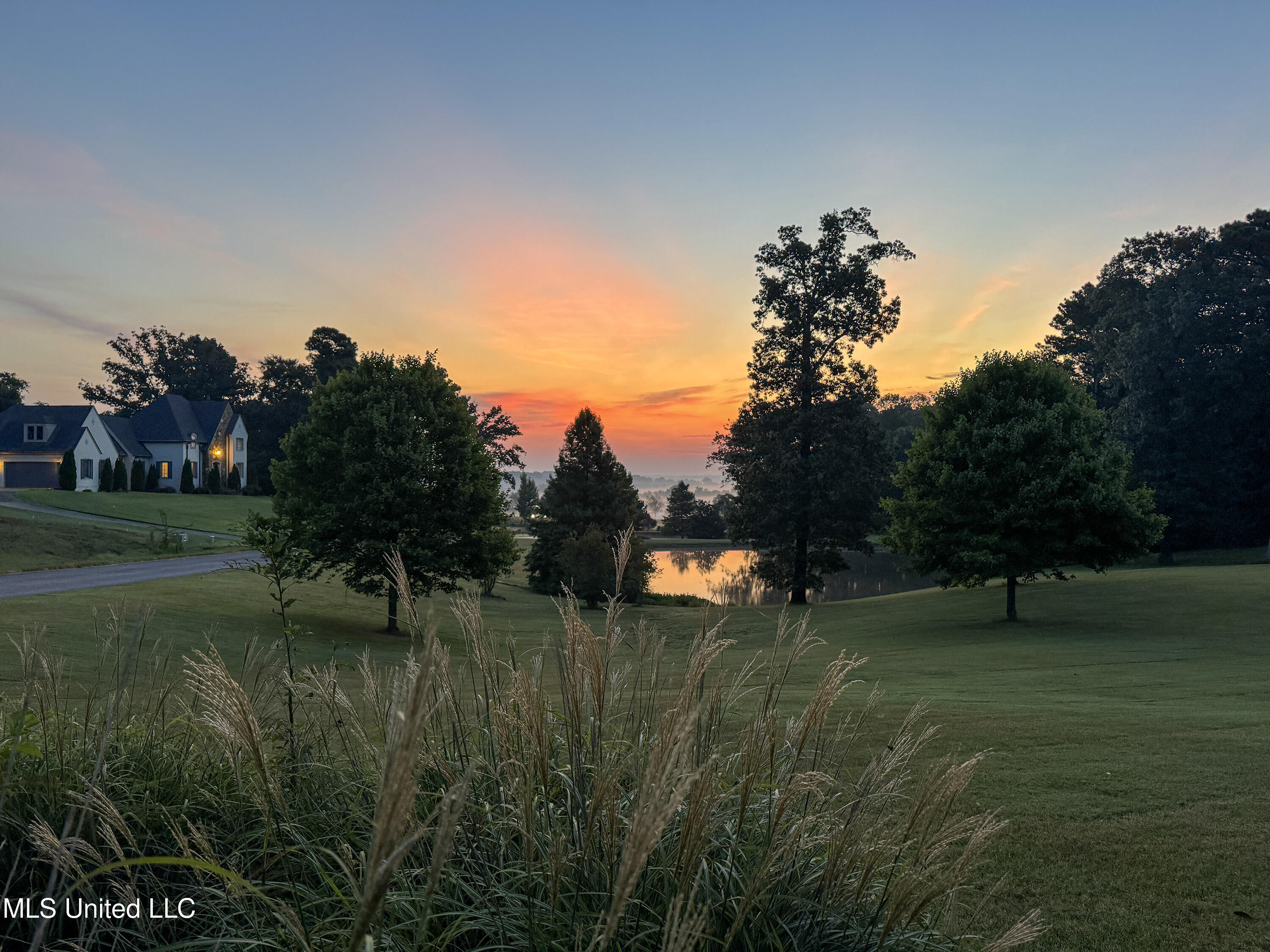 2595 Cyrene Drive Hernando, MS 38632 - Photo 6 of 21 LAKE VIEW