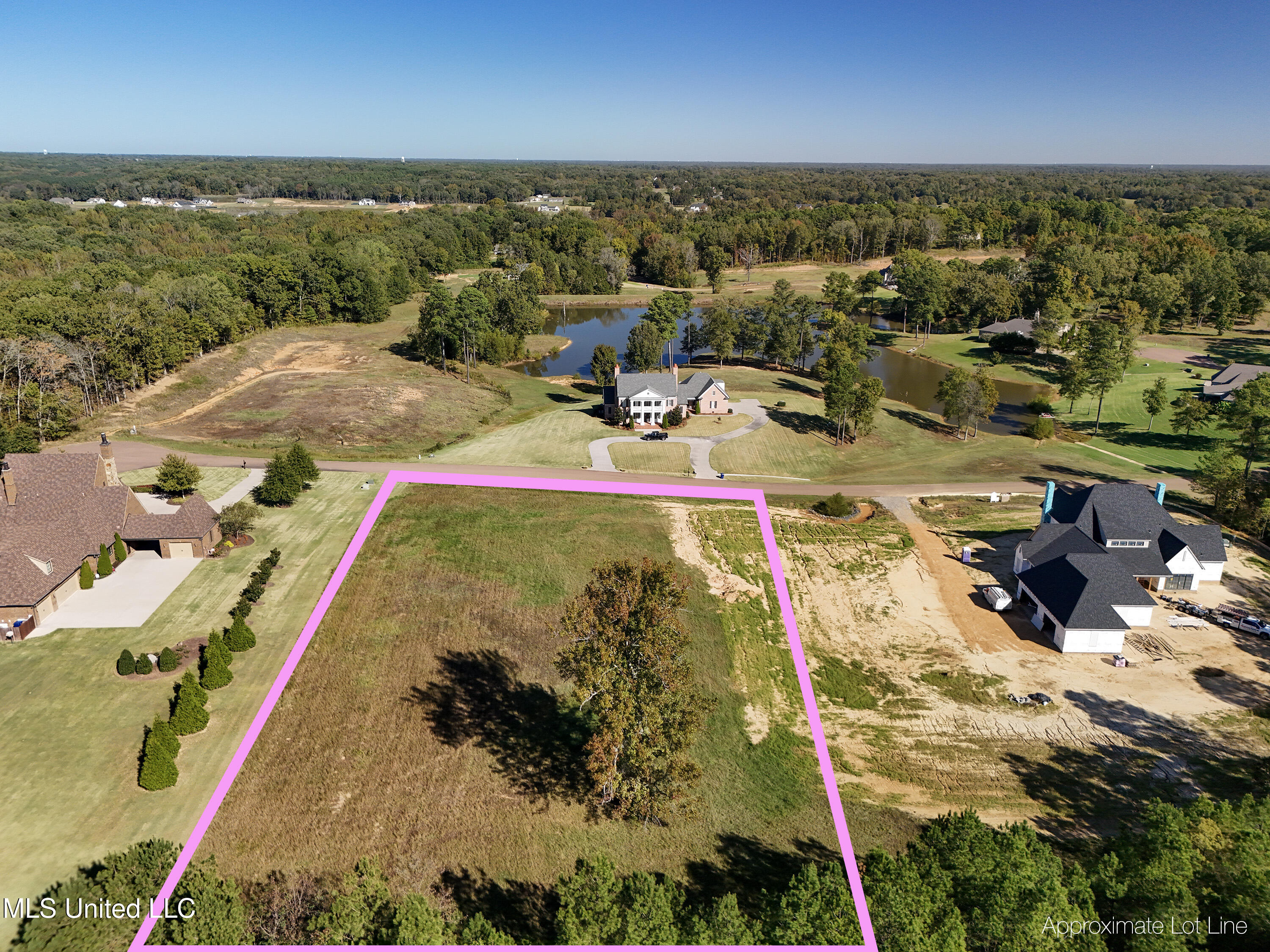 2595 Cyrene Drive Hernando, MS 38632 - Photo 8 of 21 DJI_20251022105205_0053_D