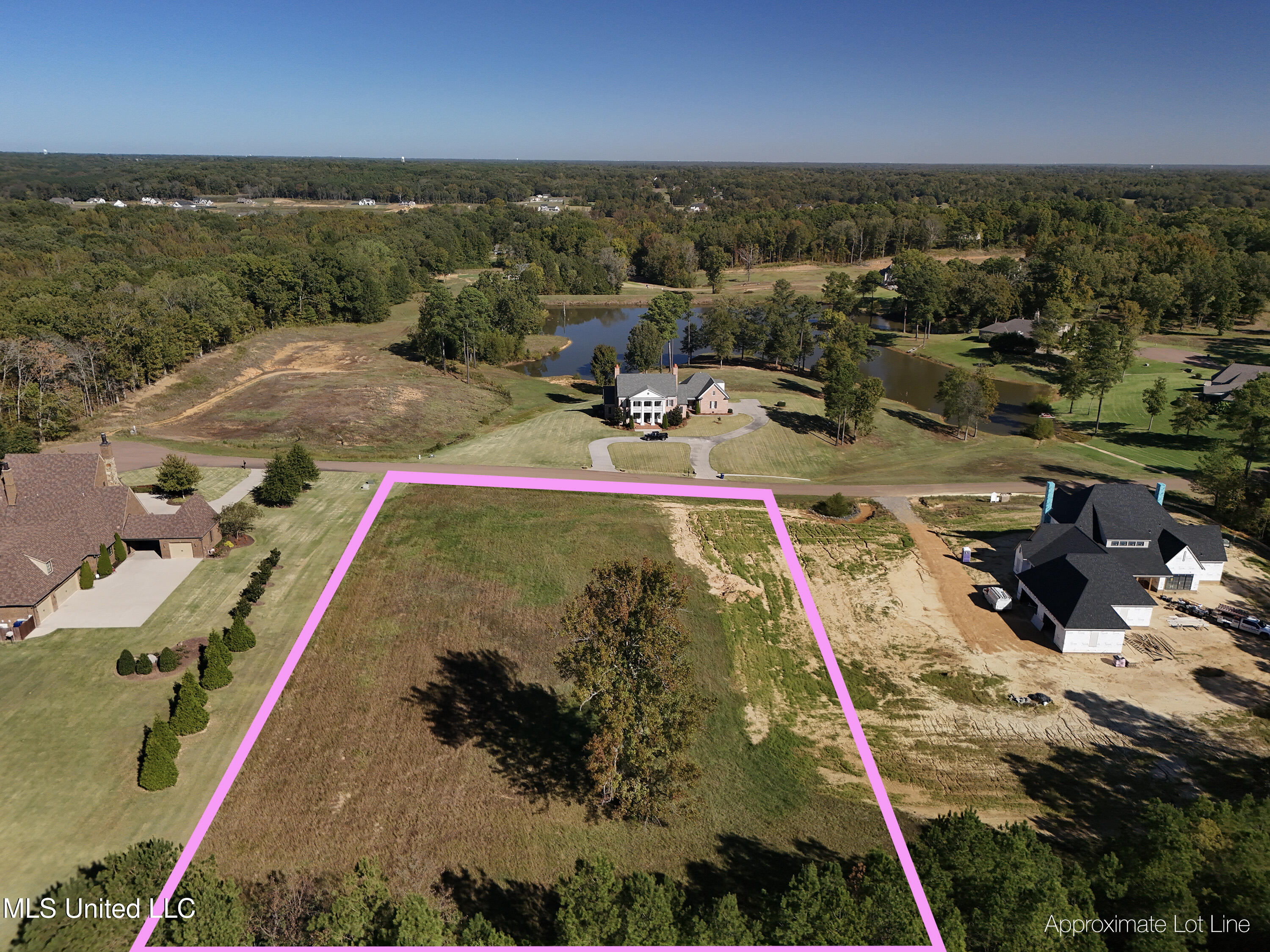 2595 Cyrene Drive Hernando, MS 38632 - Photo 9 of 21 DJI_20251022105205_0054_D