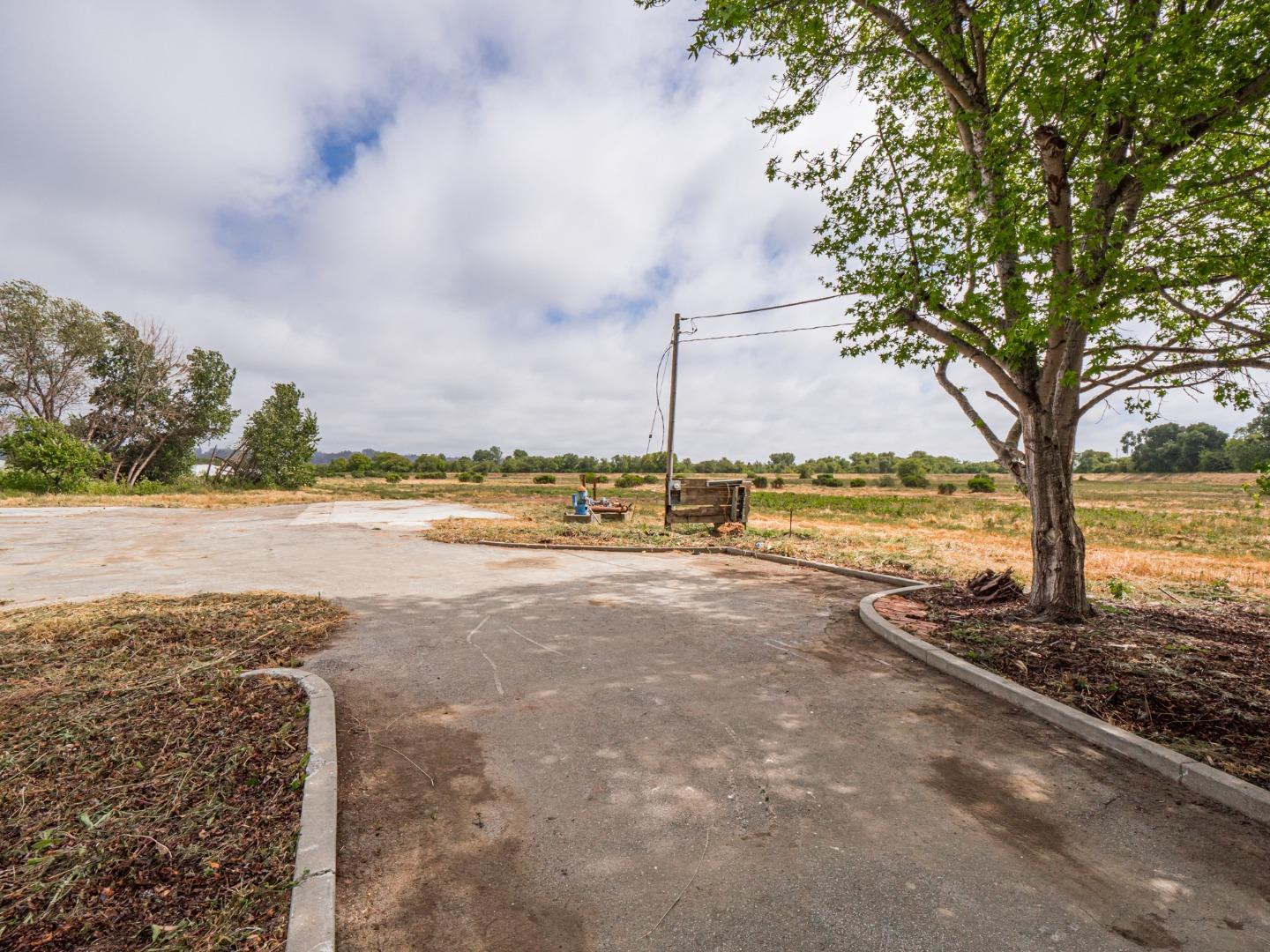 30 Riverside Road Watsonville, CA 95076 - Photo 8 of 42 Gallery Image 8