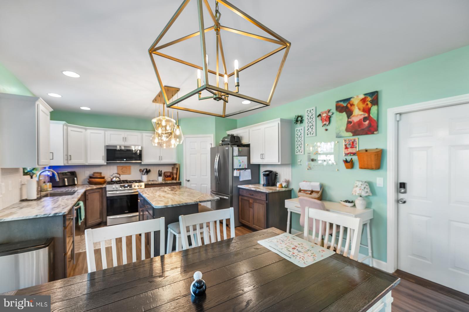 638 Ebersole Road Reading, PA 19605 - Photo 18 of 60 Eat-In Gourmet Kitchen