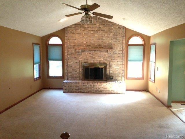 2040 Crooked Lake Road Howell, MI 48843 - Photo 2 of 13 living room