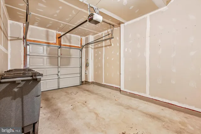 $3,295 | 15265 Leicestershire Street, Woodbridge, VA 22191