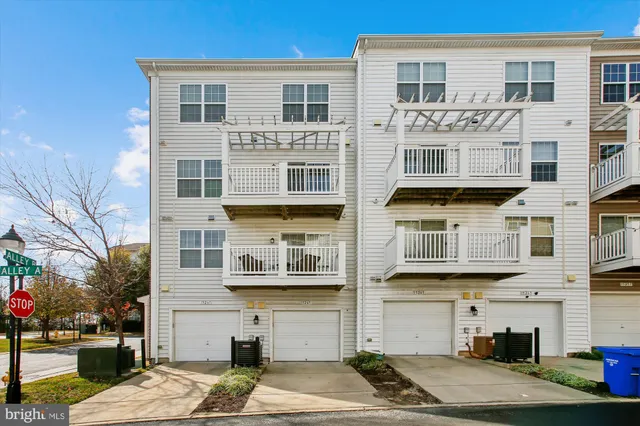 $3,295 | 15265 Leicestershire Street, Woodbridge, VA 22191