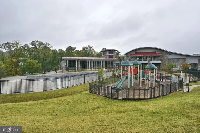 $3,295 | 15265 Leicestershire Street, Woodbridge, VA 22191