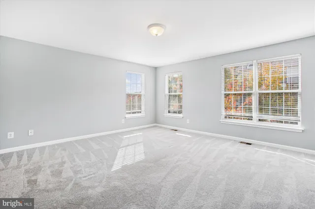 $3,295 | 15265 Leicestershire Street, Woodbridge, VA 22191