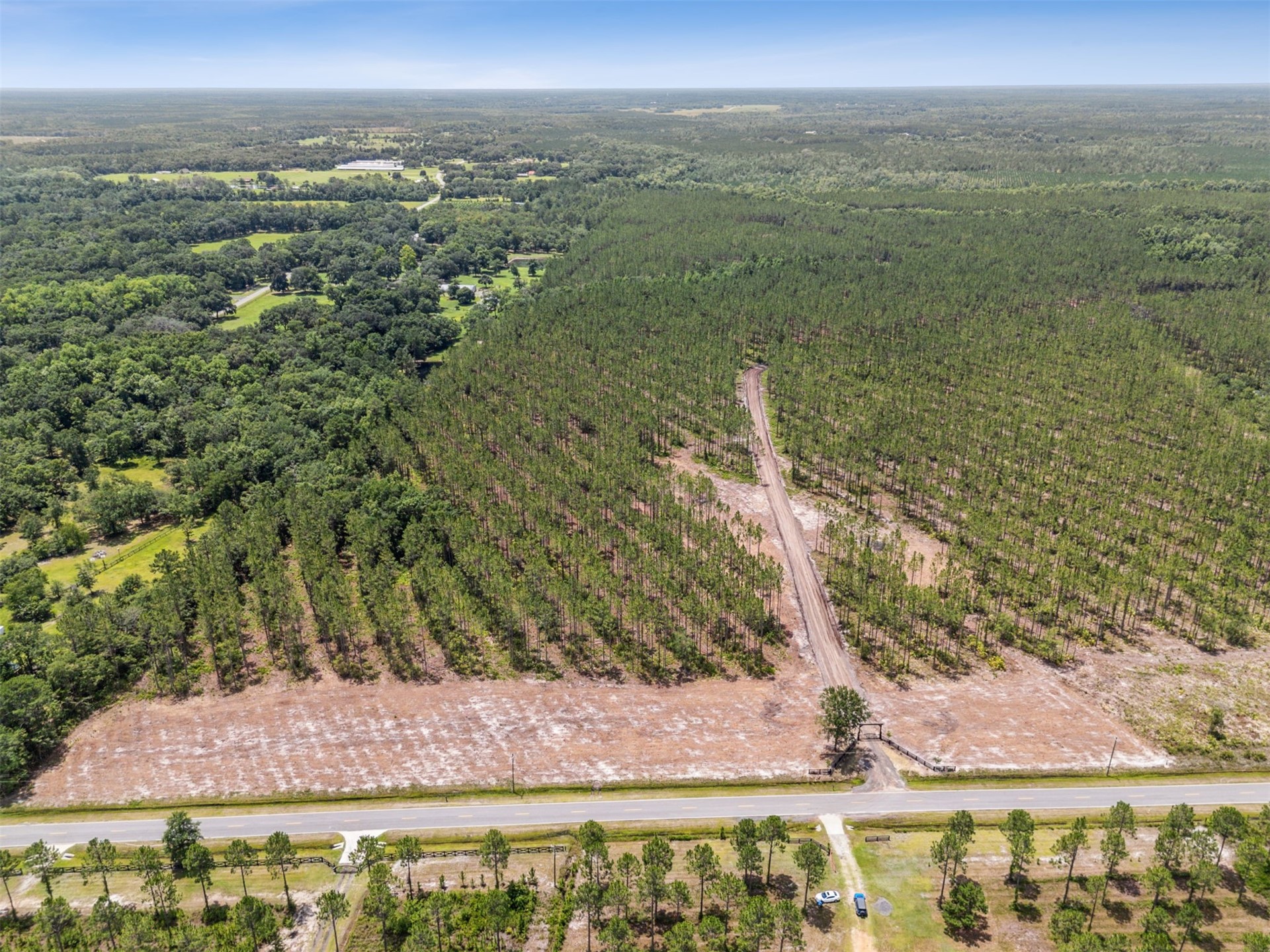 0 Lake Hampton Road Hilliard, FL 32046 - Photo 9 of 17 a view of a yard with an ocean view