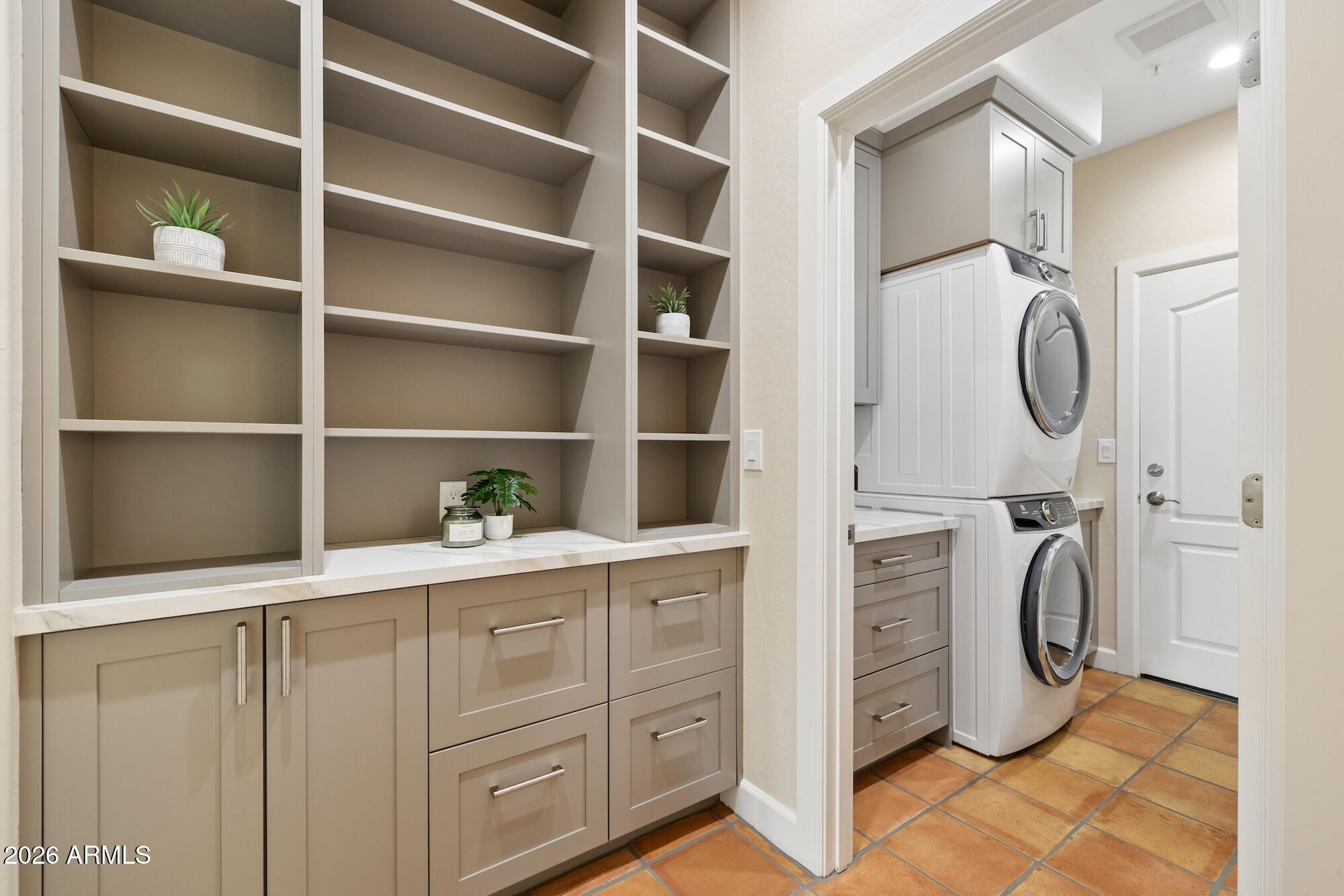 11511 East Ranch Gate Road Scottsdale, AZ 85255 - Photo 20 of 31 Laundry