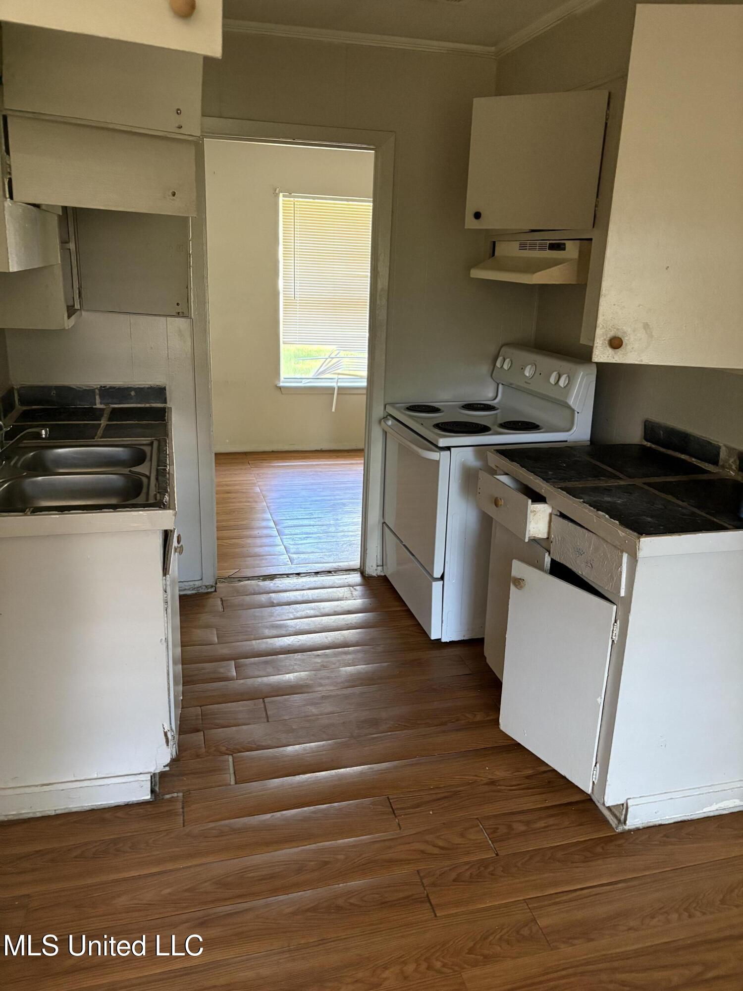 332 North Flag Chapel Road Jackson, MS 39209 - Photo 3 of 14 IMG_3663