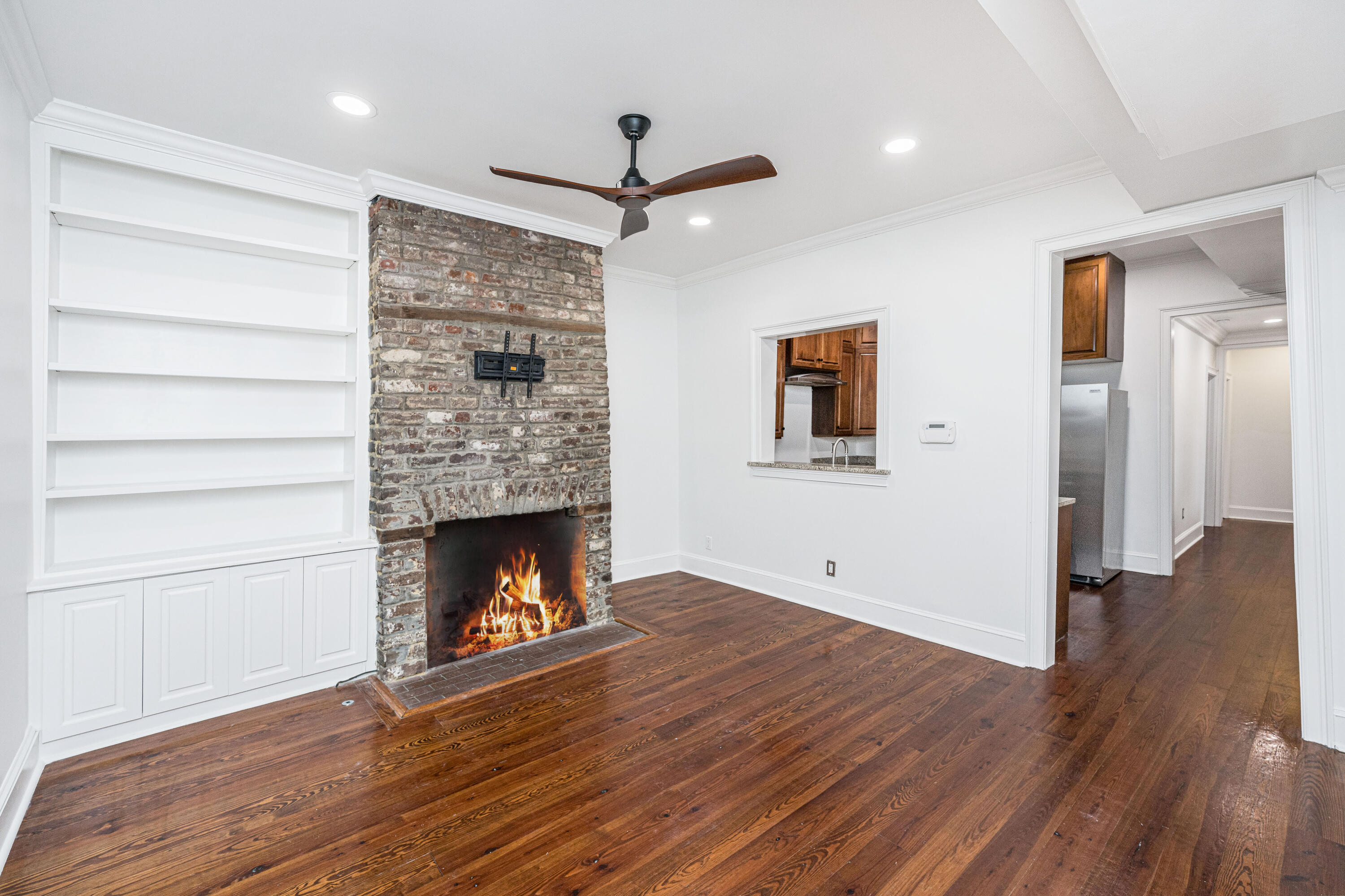 186 Smith Street Charleston, SC 29403 - Photo 14 of 73 186SmithSt016