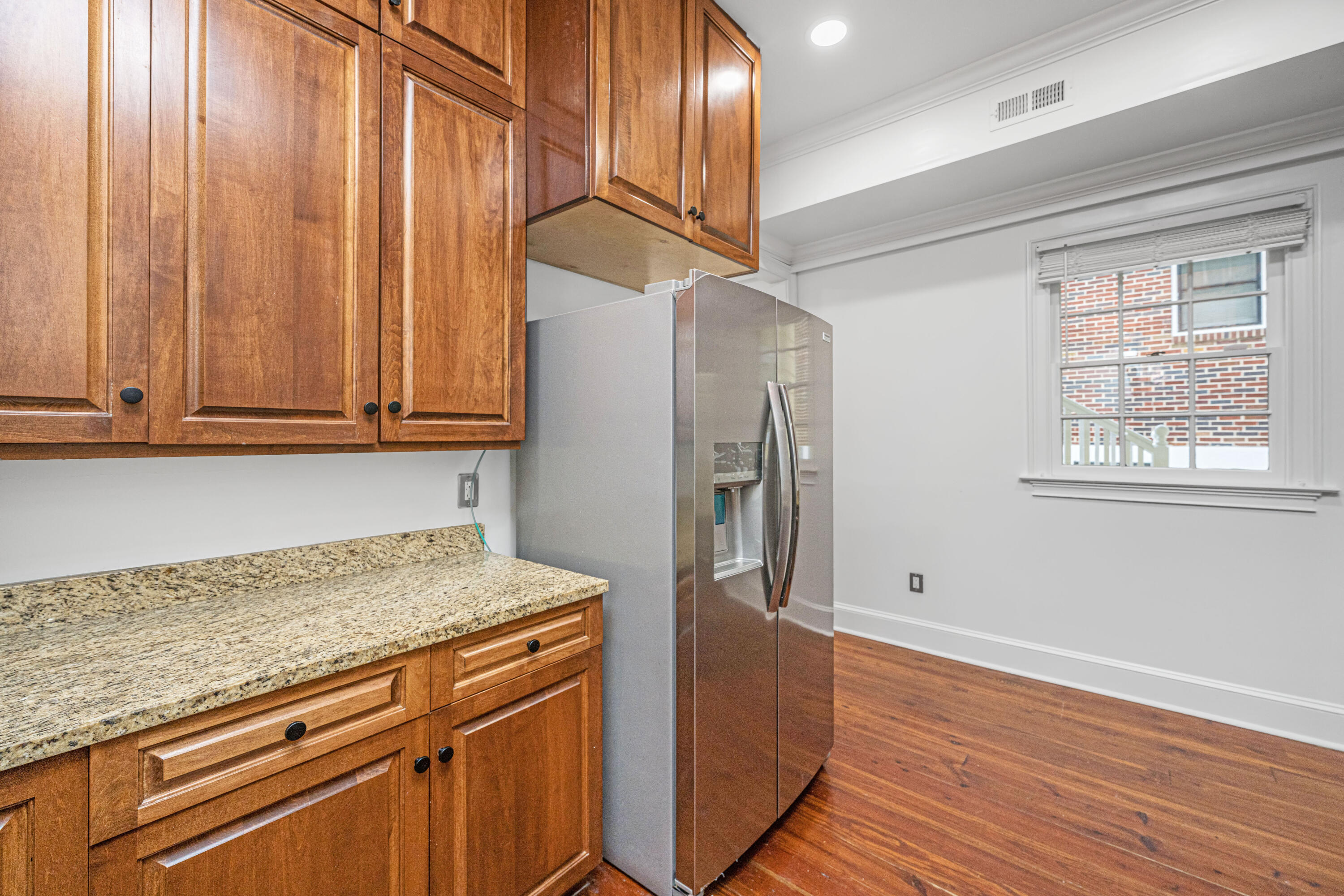 186 Smith Street Charleston, SC 29403 - Photo 20 of 73 186SmithSt022