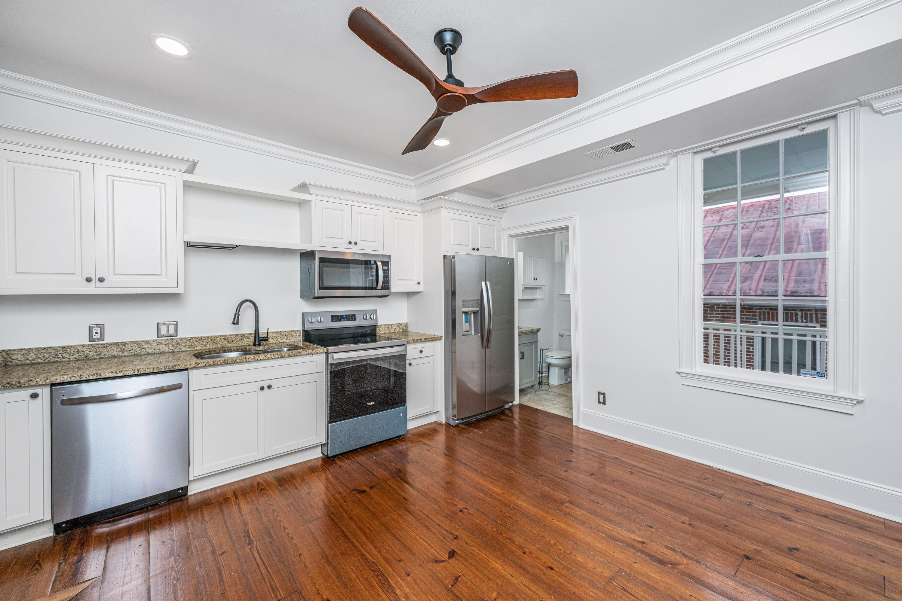 186 Smith Street Charleston, SC 29403 - Photo 41 of 73 186SmithSt043