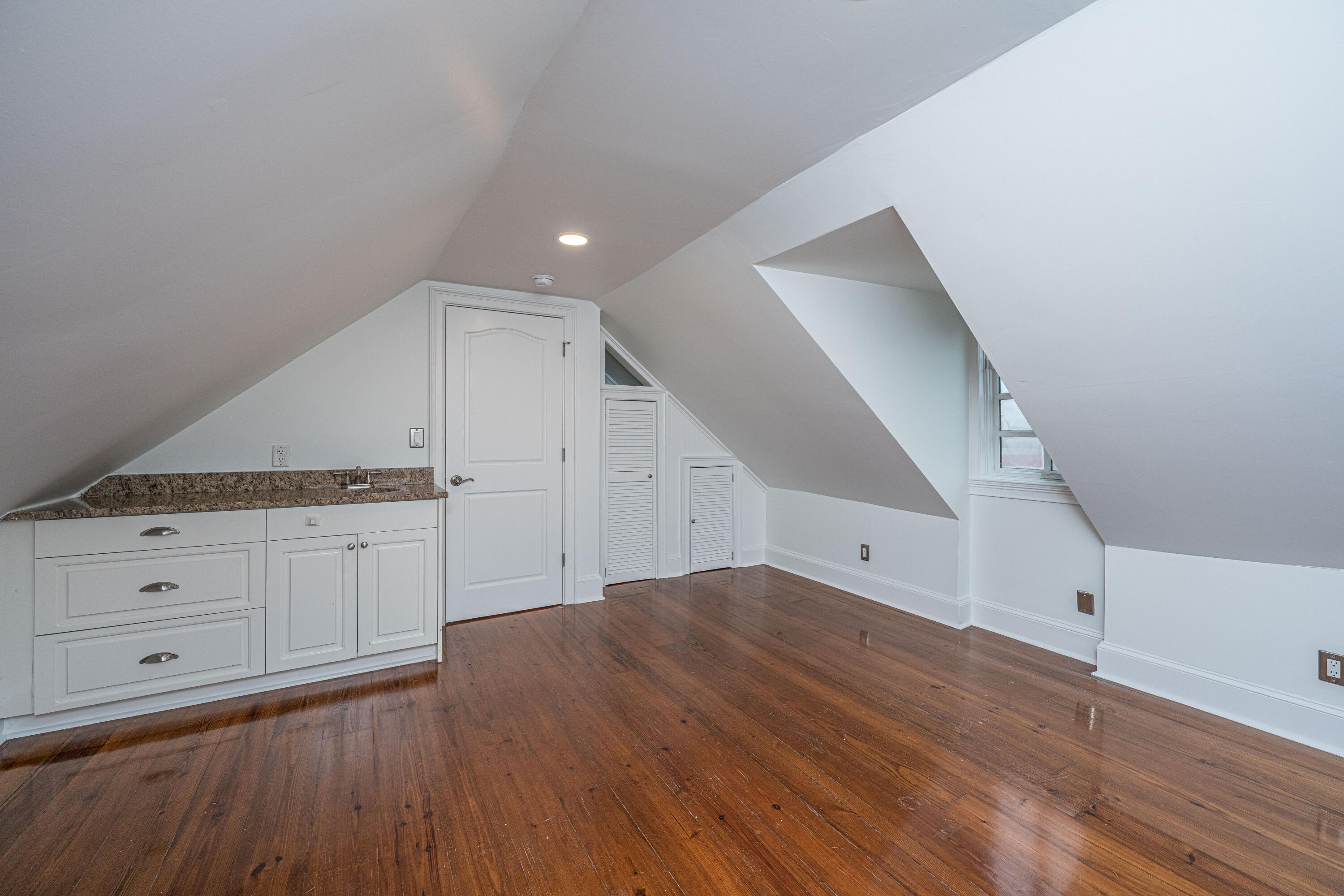 186 Smith Street Charleston, SC 29403 - Photo 44 of 73 186SmithSt046