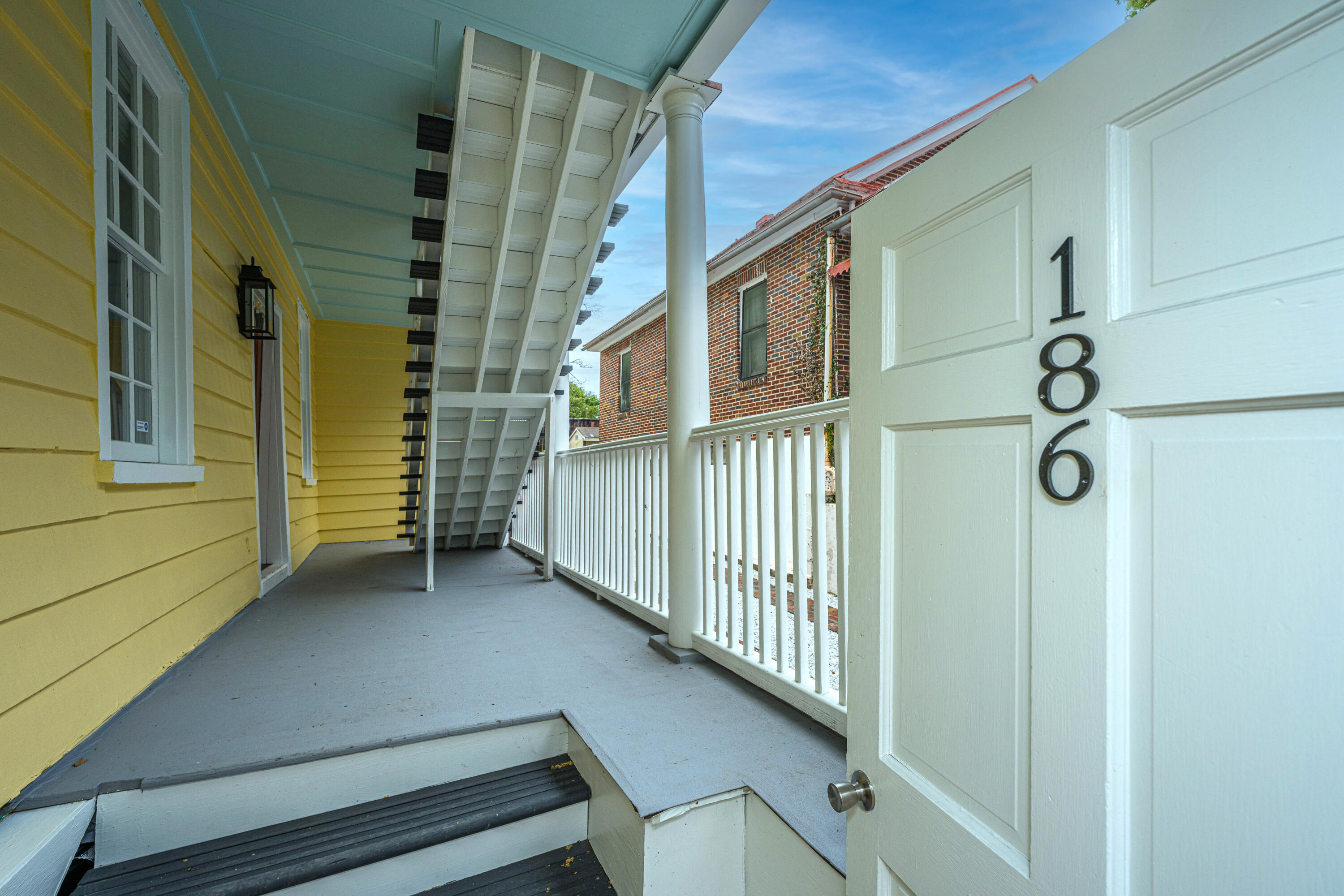 186 Smith Street Charleston, SC 29403 - Photo 6 of 73 186SmithSt008