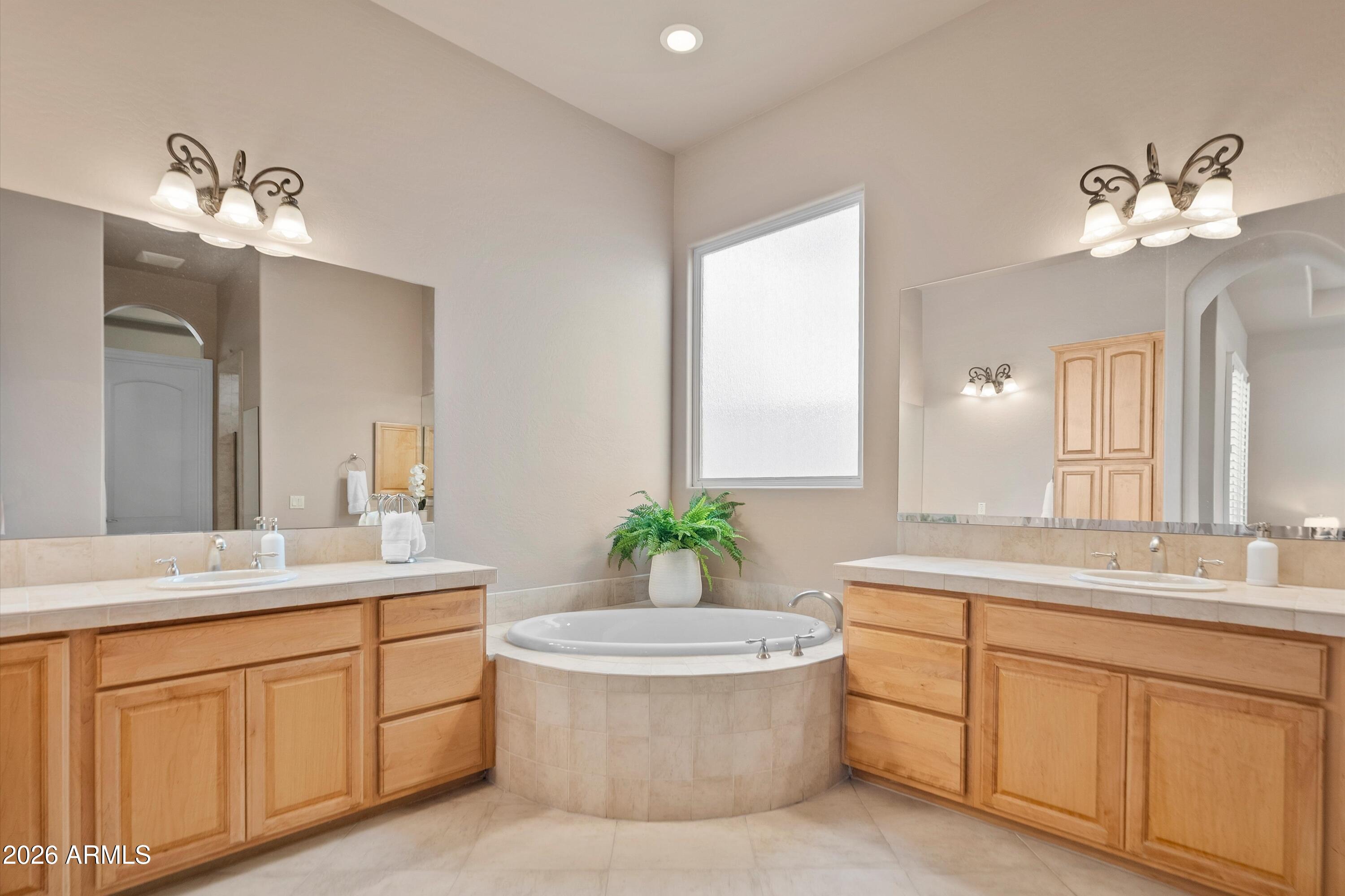 1508 West Winter Drive Phoenix, AZ 85021 - Photo 7 of 23