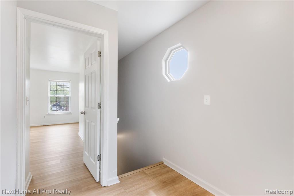 15401 Meyers Road Detroit, MI 48227 - Photo 28 of 43
