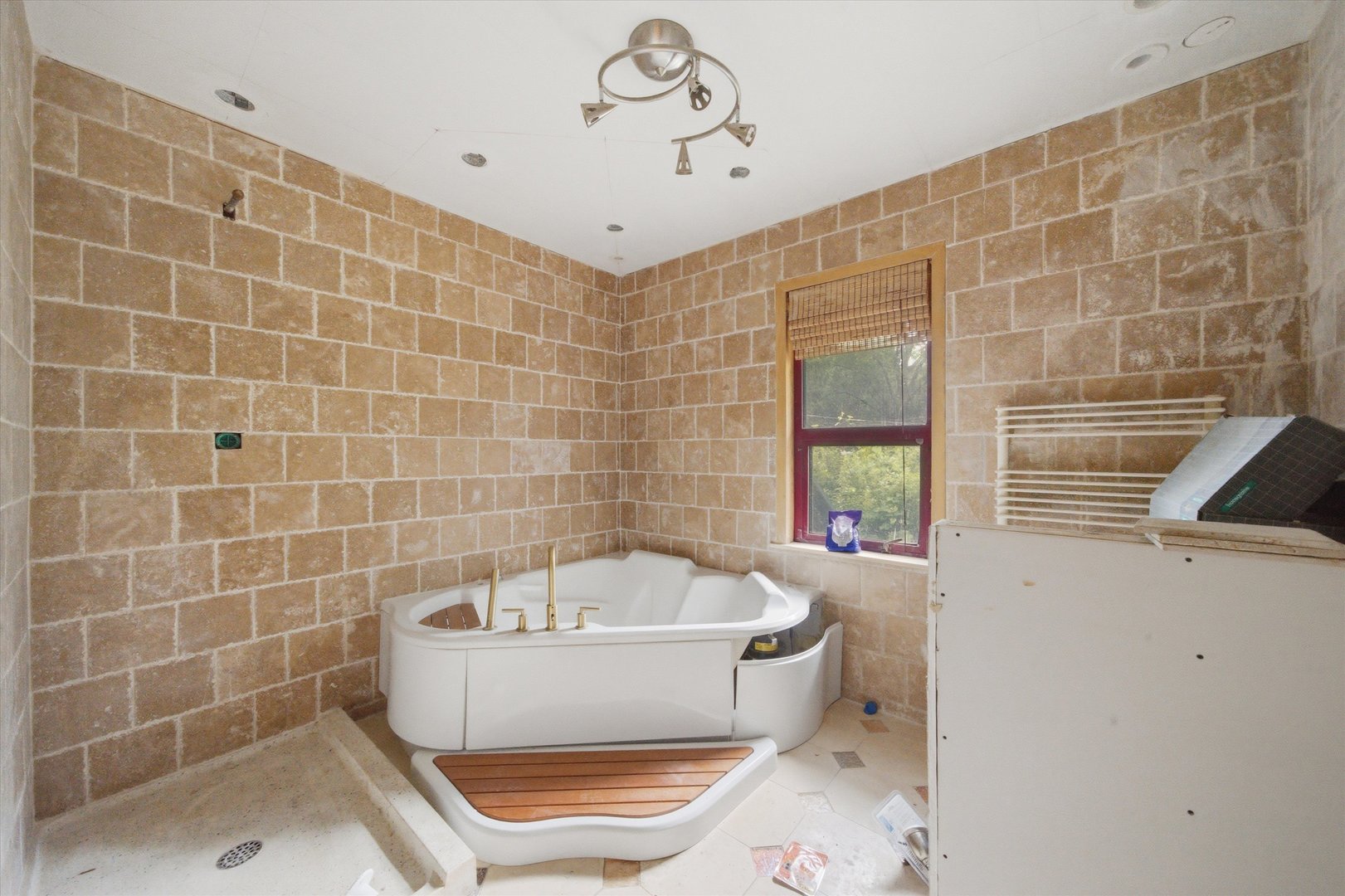 2215 Palatine Road Inverness, IL 60067 - Photo 8 of 18