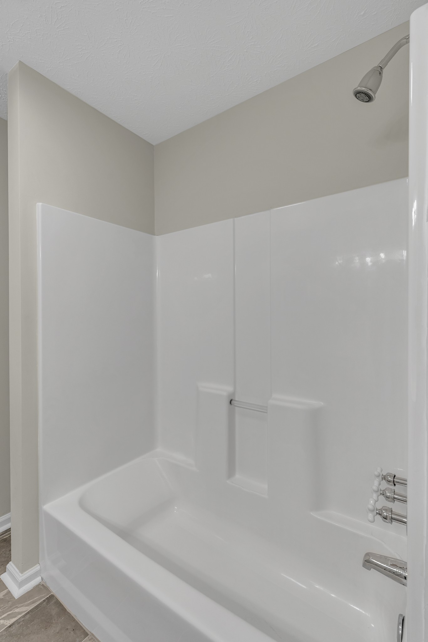 6041 Henry Gower Road Pleasant View, TN 37146 - Photo 35 of 63 a bathroom with a bathtub