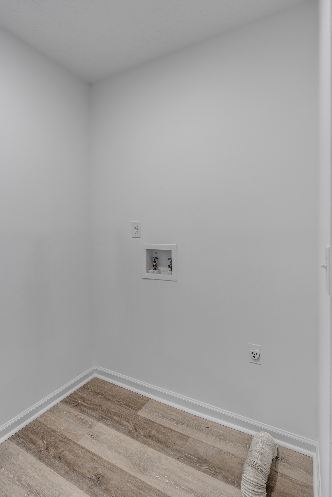 6041 Henry Gower Road Pleasant View, TN 37146 - Photo 42 of 63 a view of an empty room