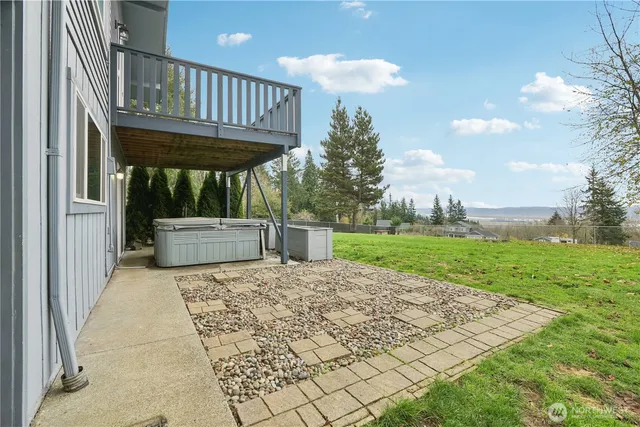 a view of an outdoor space and a yard
