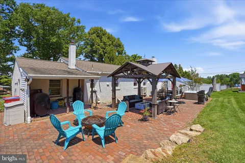 $450,000 | 120 Harry Road, Eagleville, PA 19403