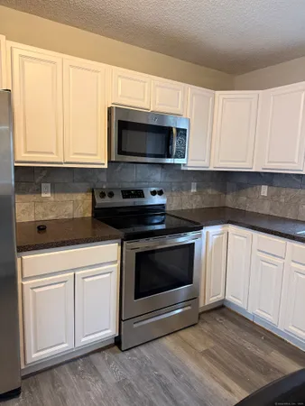 $2,300 | 12-14 Harbison Avenue, Hartford, CT 06106