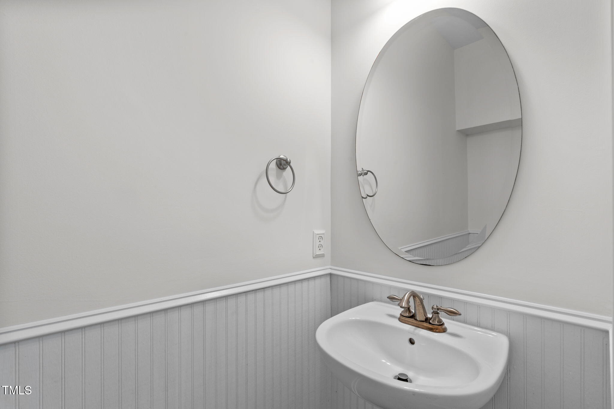 2621 Asher View Court Raleigh, NC 27606 - Photo 12 of 22 A-15