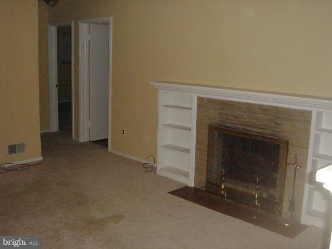 1620 Parham Road Silver Spring, MD 20903 - Photo 6 of 19 Living Room