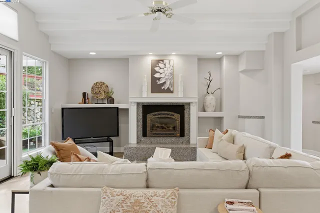 $1,945,988 | 1031 Millbrook Court, Walnut Creek, CA 94598