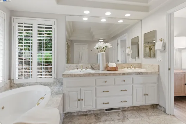 $1,995,988 | 1031 Millbrook Court, Walnut Creek, CA 94598