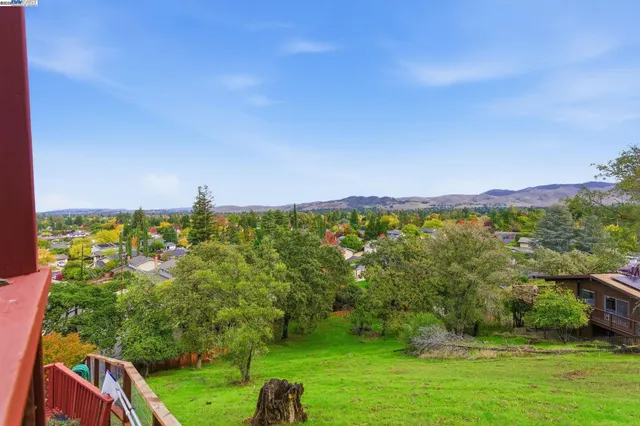 $1,995,988 | 1031 Millbrook Court, Walnut Creek, CA 94598