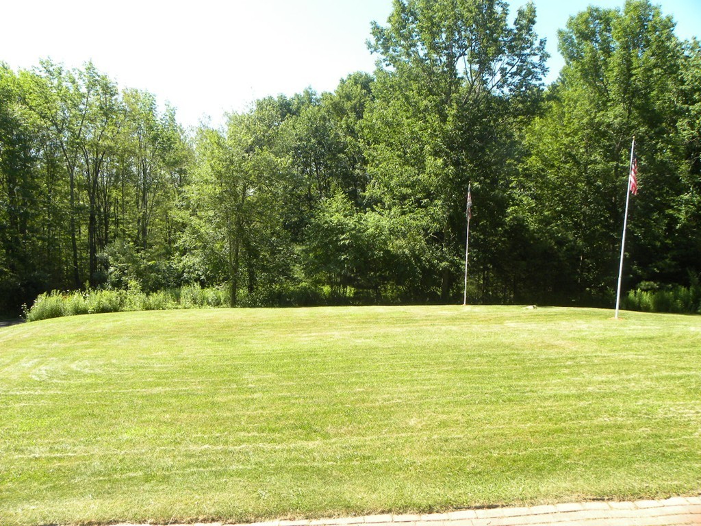 290 North Sturbridge Road Charlton, MA 01507 - Photo 4 of 30 a view of an ocean view