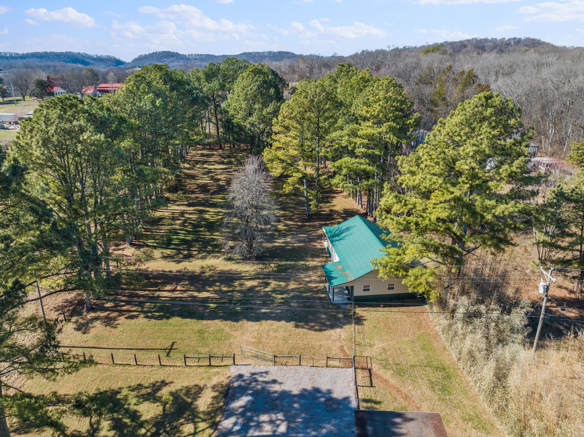4431 Peytonsville-Trinity Road Franklin, TN 37064 - Photo 50 of 52 a view of a lake with a mountain in the background