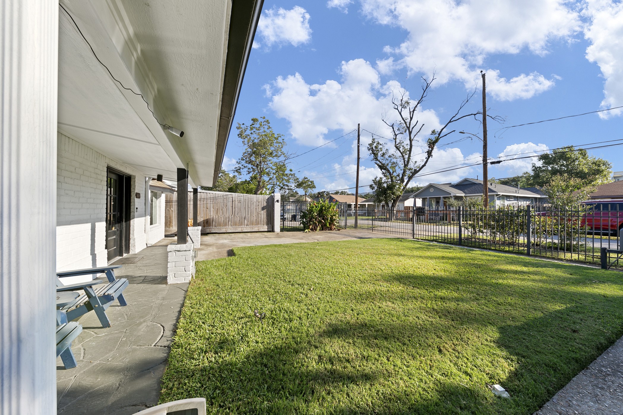 1609 Tabor Street Houston, TX 77009 - Photo 3 of 36