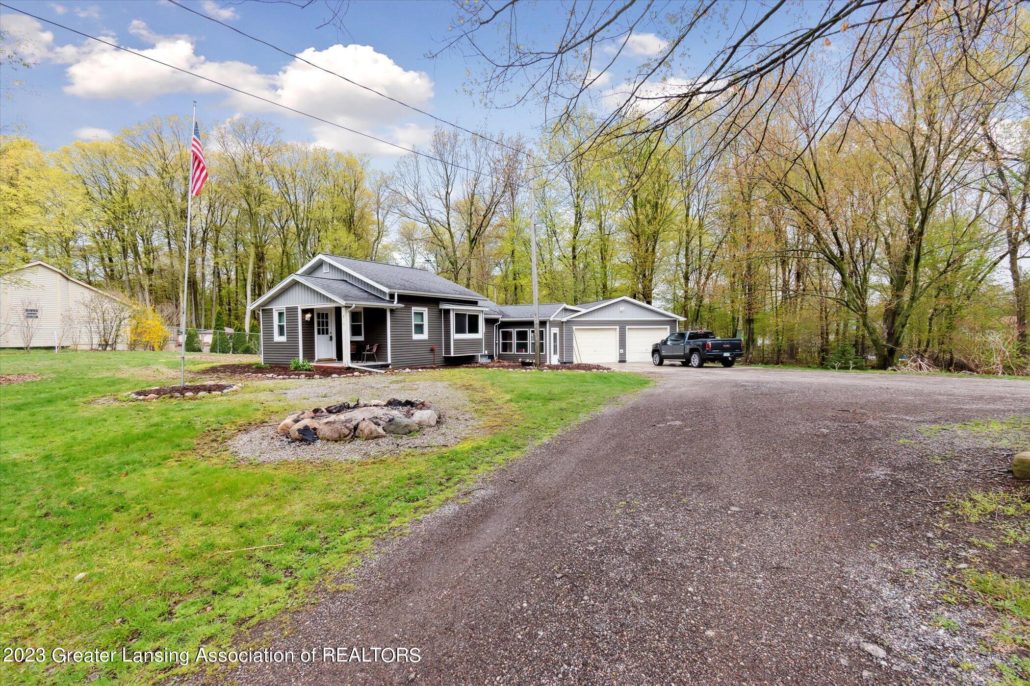 3318 West Howell Road Mason, MI 48854 - Photo 1 of 53 1